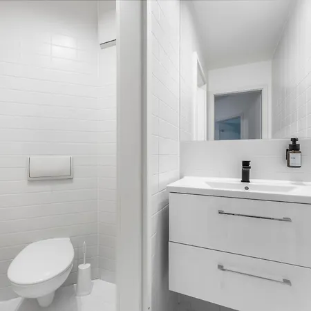 100sqm Luxury In Prime Location Near Ku'damm דירה ברלין