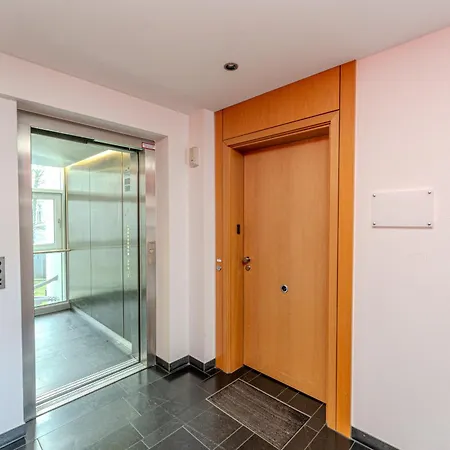 100sqm Luxury In Prime Location Near Ku'damm *